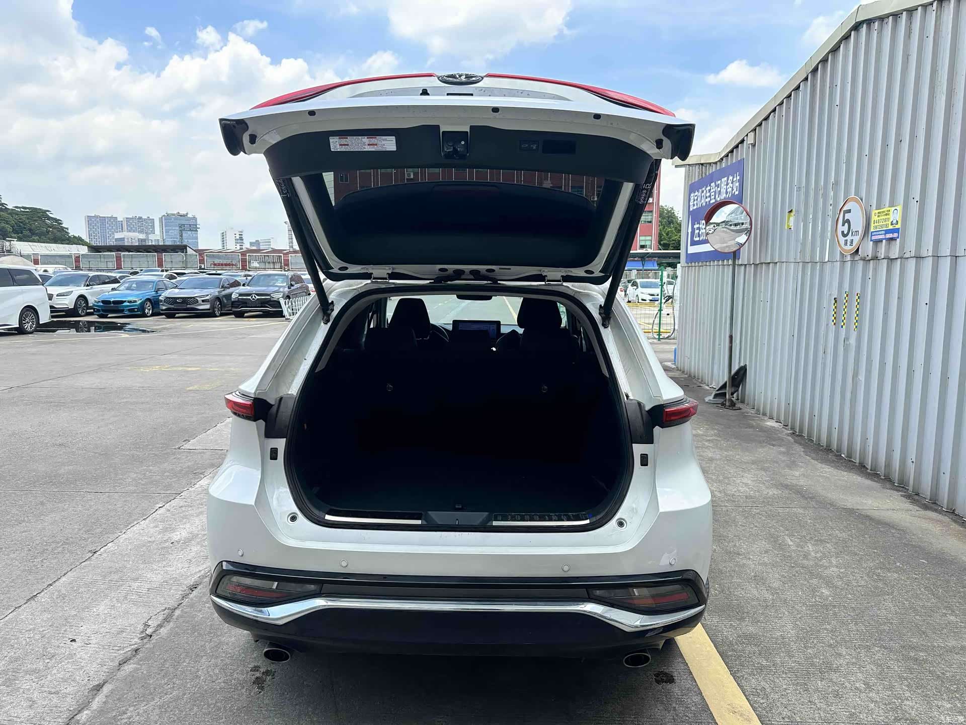 Toyota Venza, 2024 8