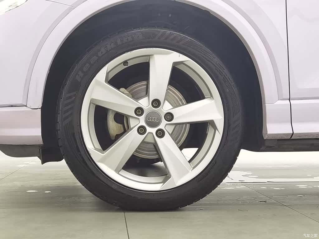 Audi Q2L, 2019 17