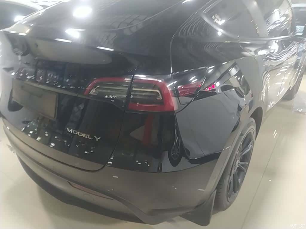 Tesla Model Y, 2022 8