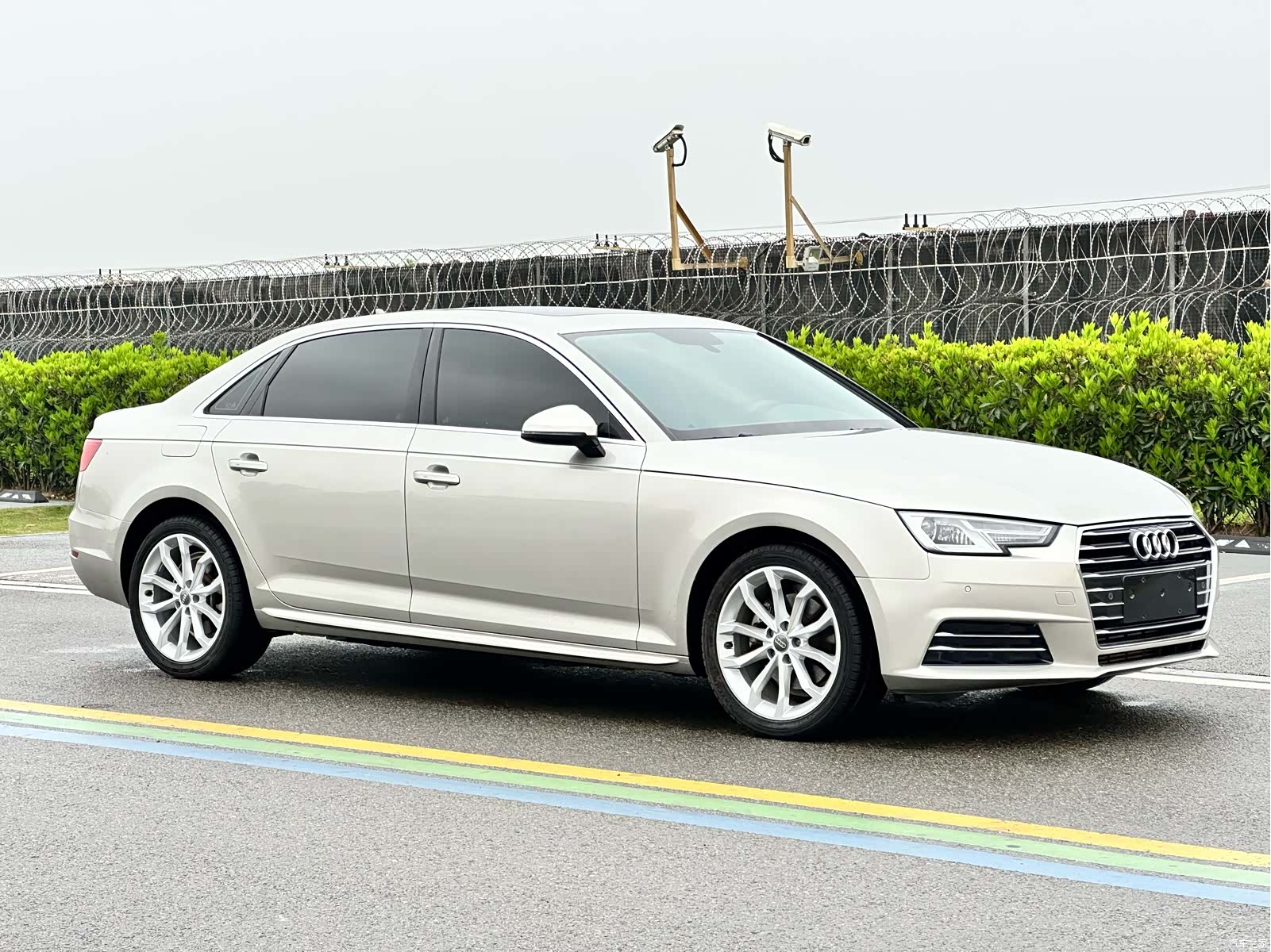 Audi A4L, 2018 3