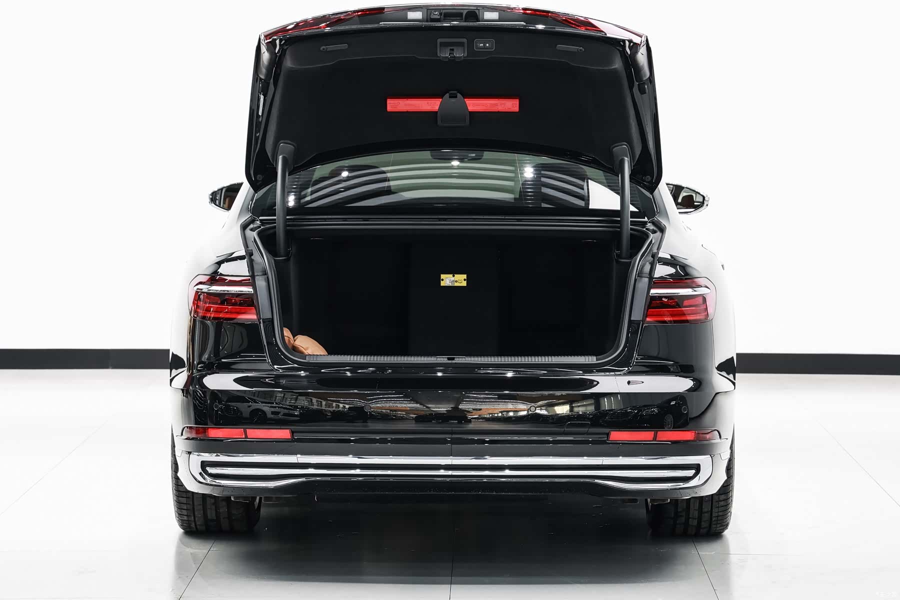 Audi A8L, 2025 14