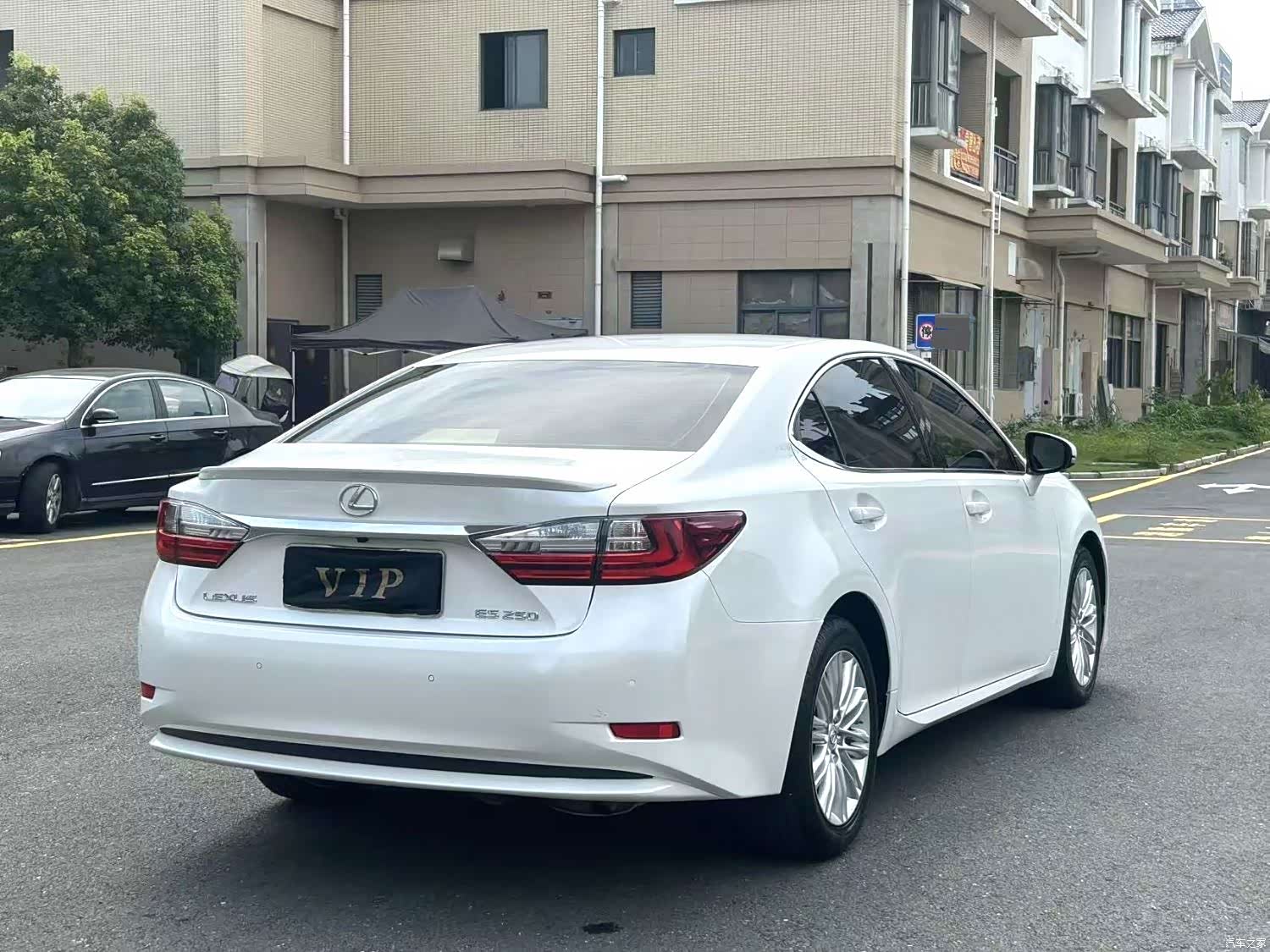 Lexus ES, 2017 8