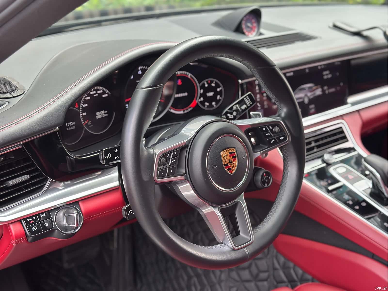 Porsche Panamera, 2018 7