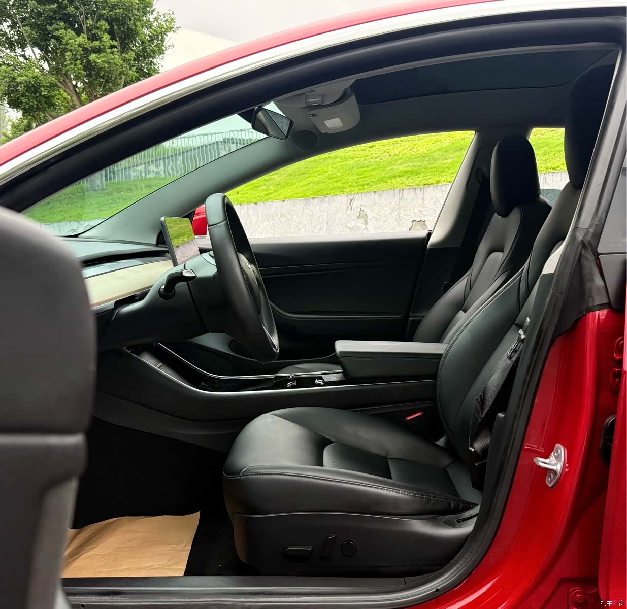 Tesla Model 3, 2020 все фото