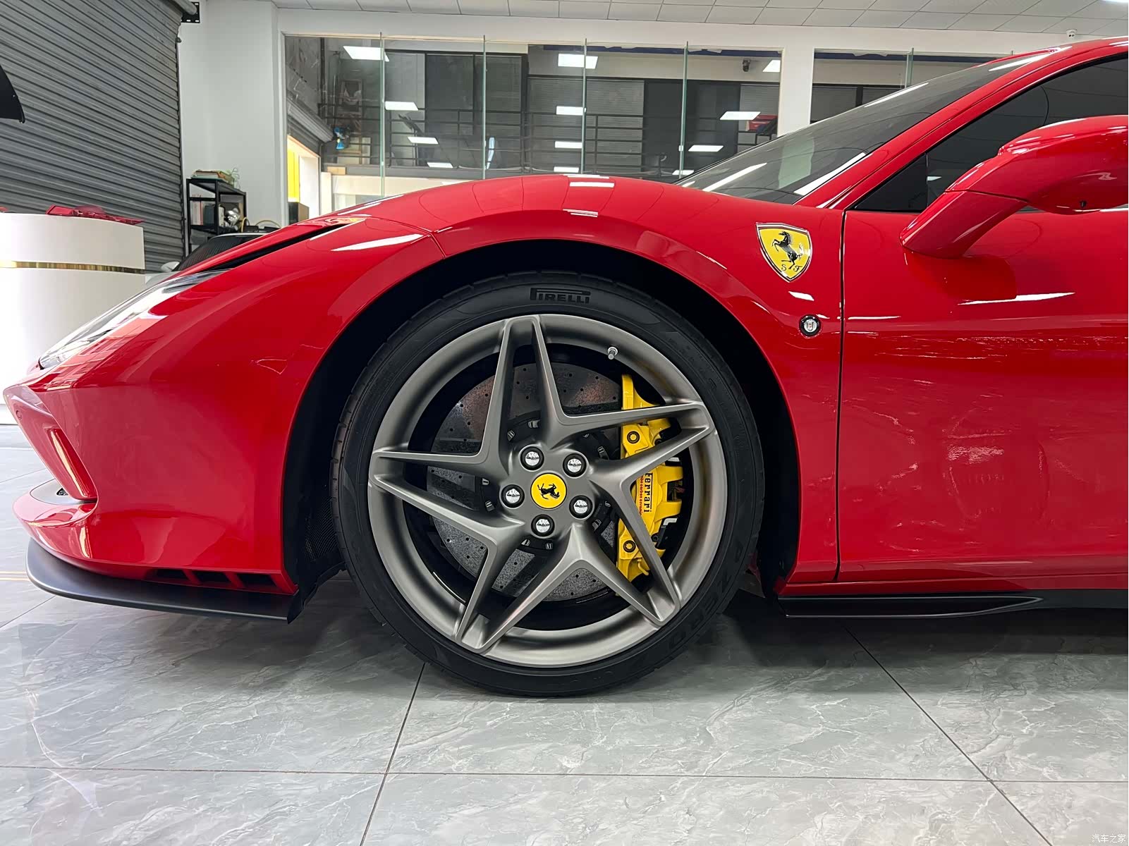 Ferrari F8, 2023 4