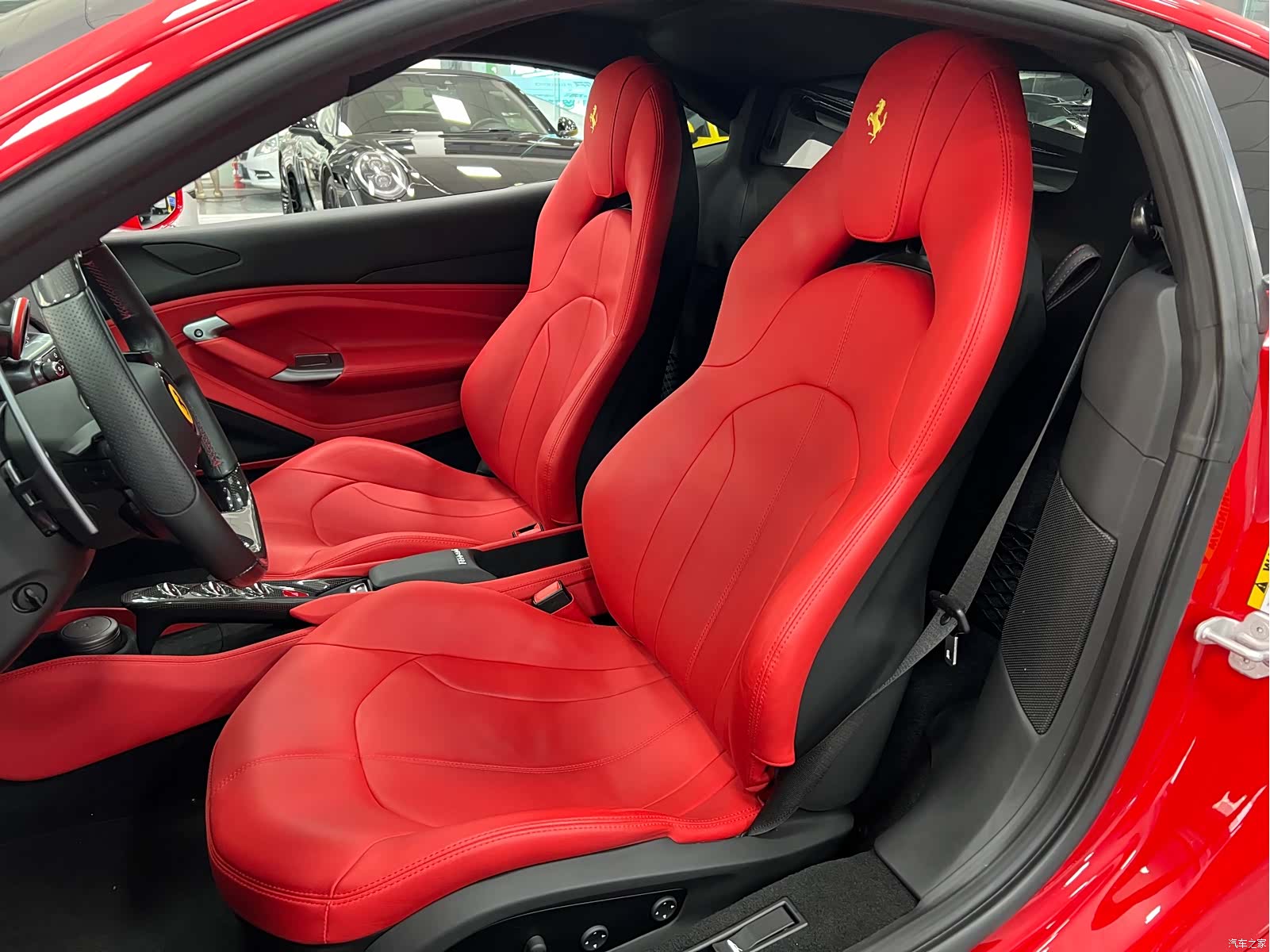 Ferrari F8, 2023 12