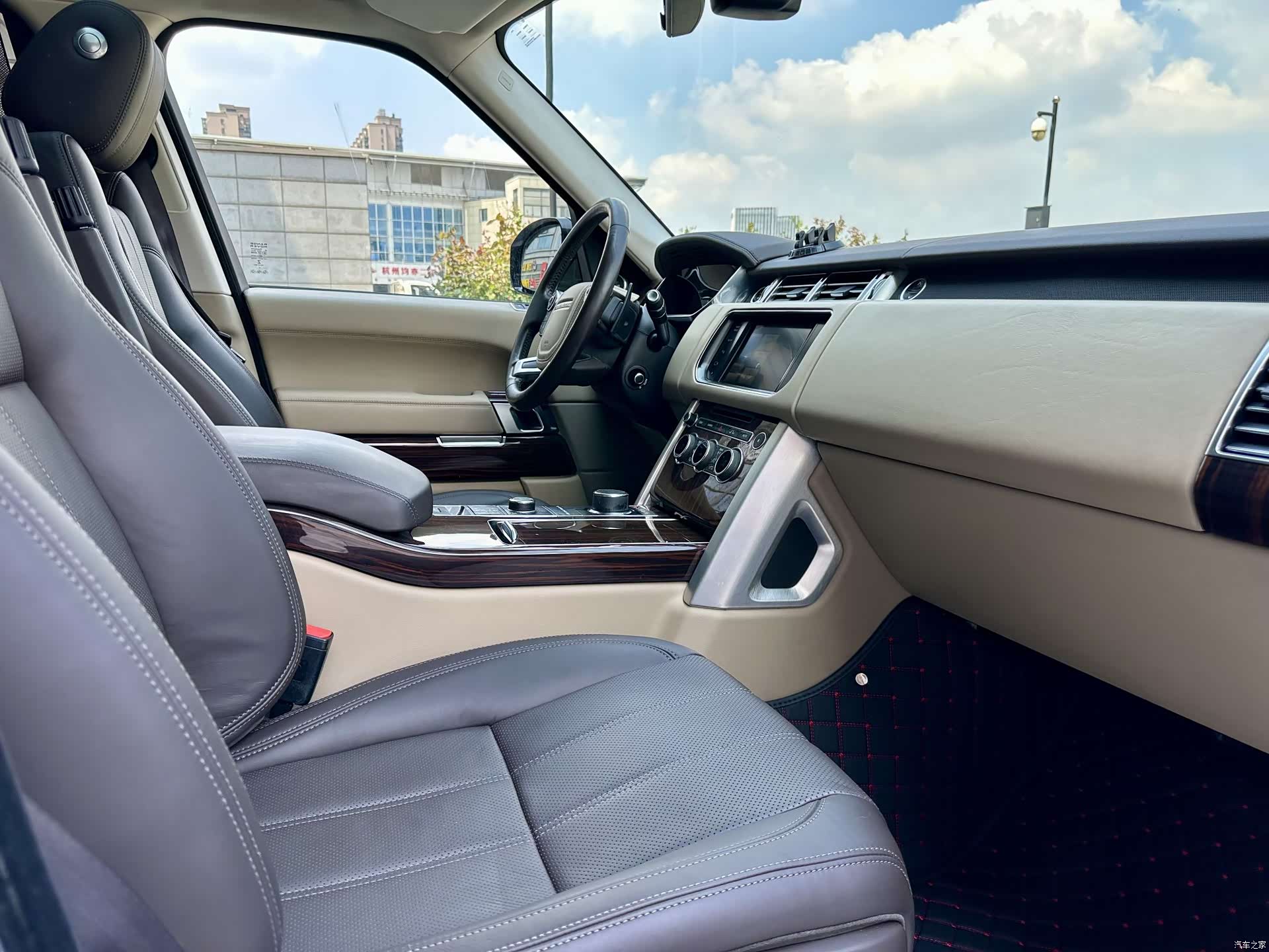 Land Rover Range Rover, 2015 10