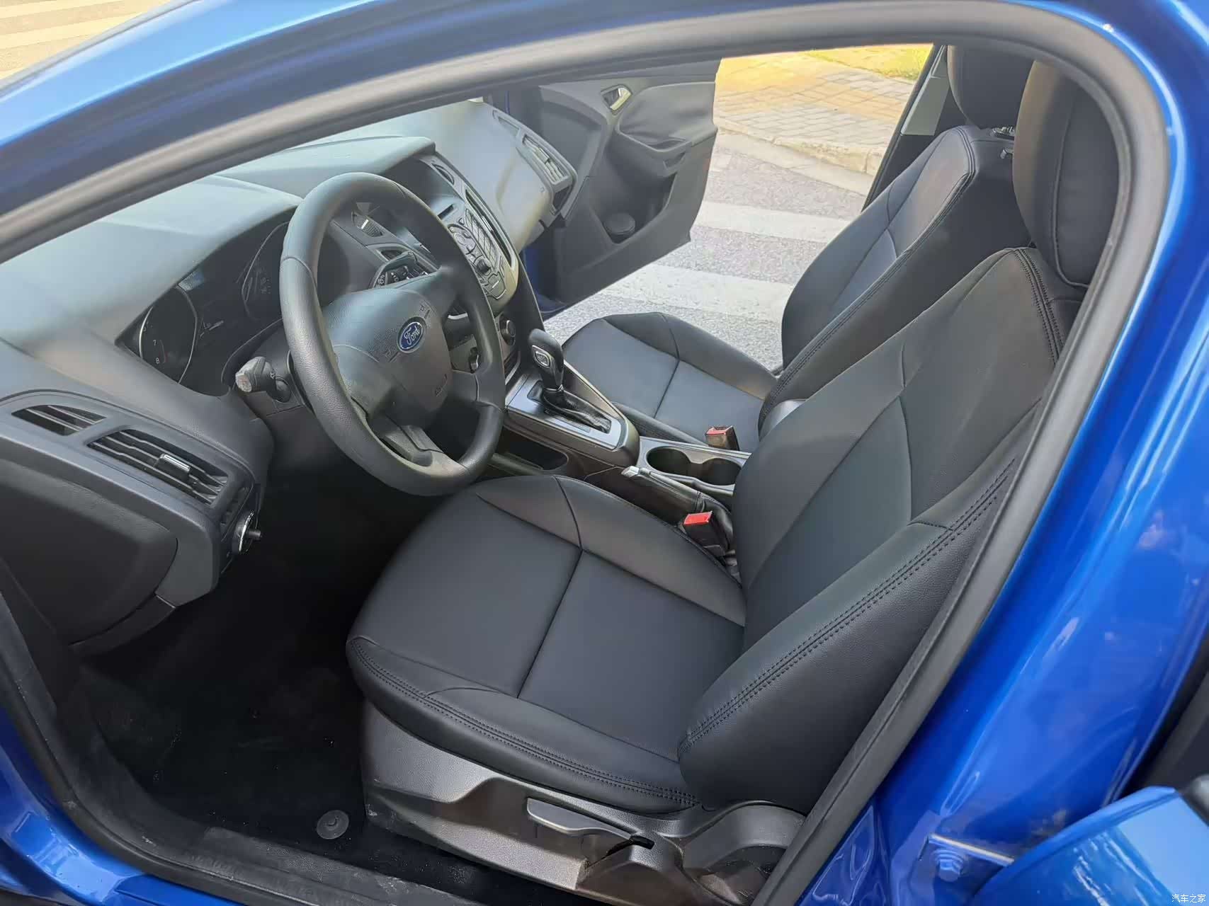 Ford Focus, 2013 12