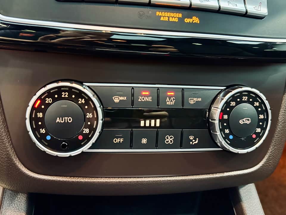 Mercedes-Benz GLE Mercedes-Benz GLE