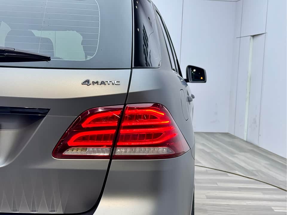Mercedes-Benz GLE Mercedes-Benz GLE