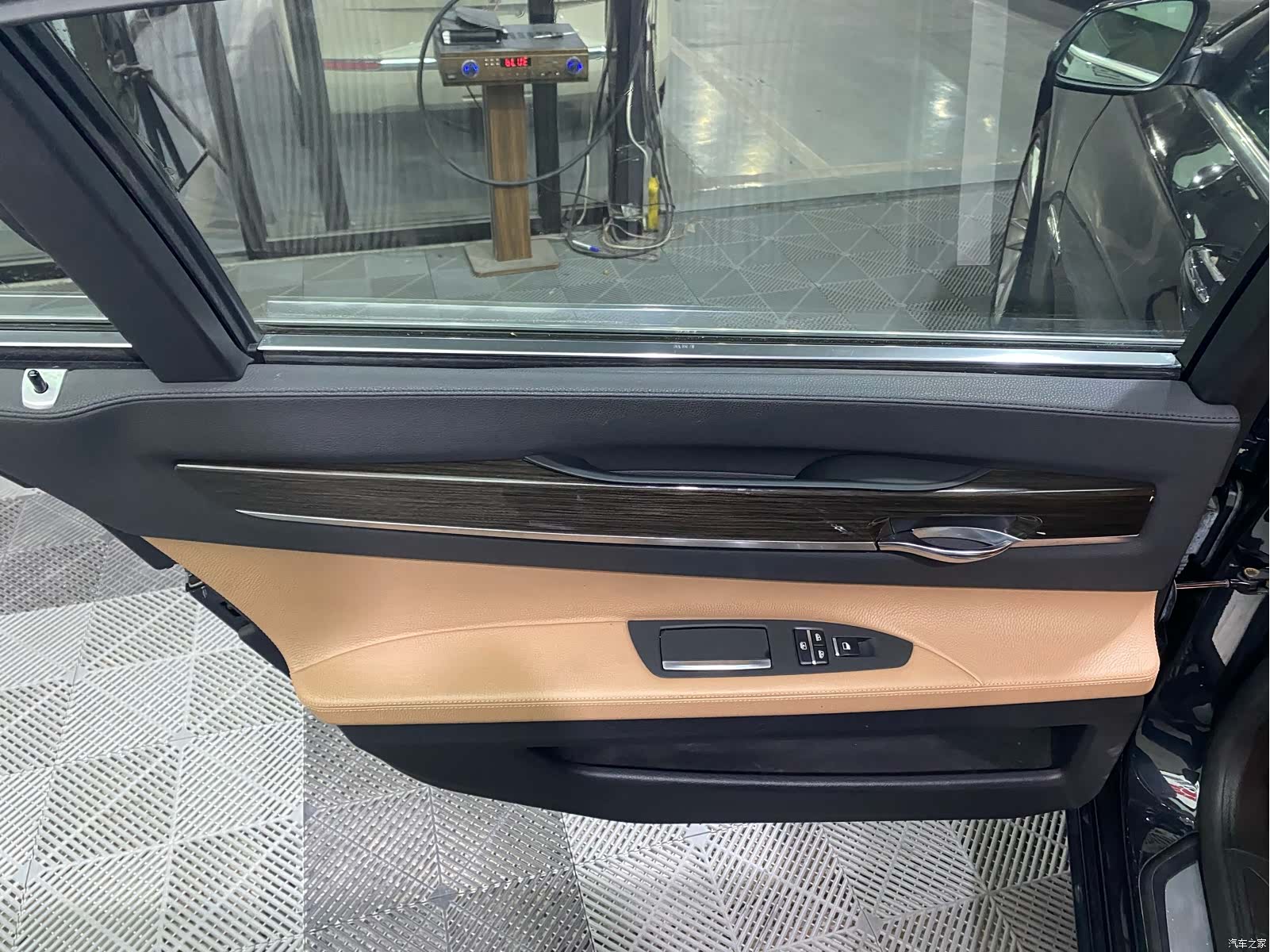 BMW 7 Series, 2014 11