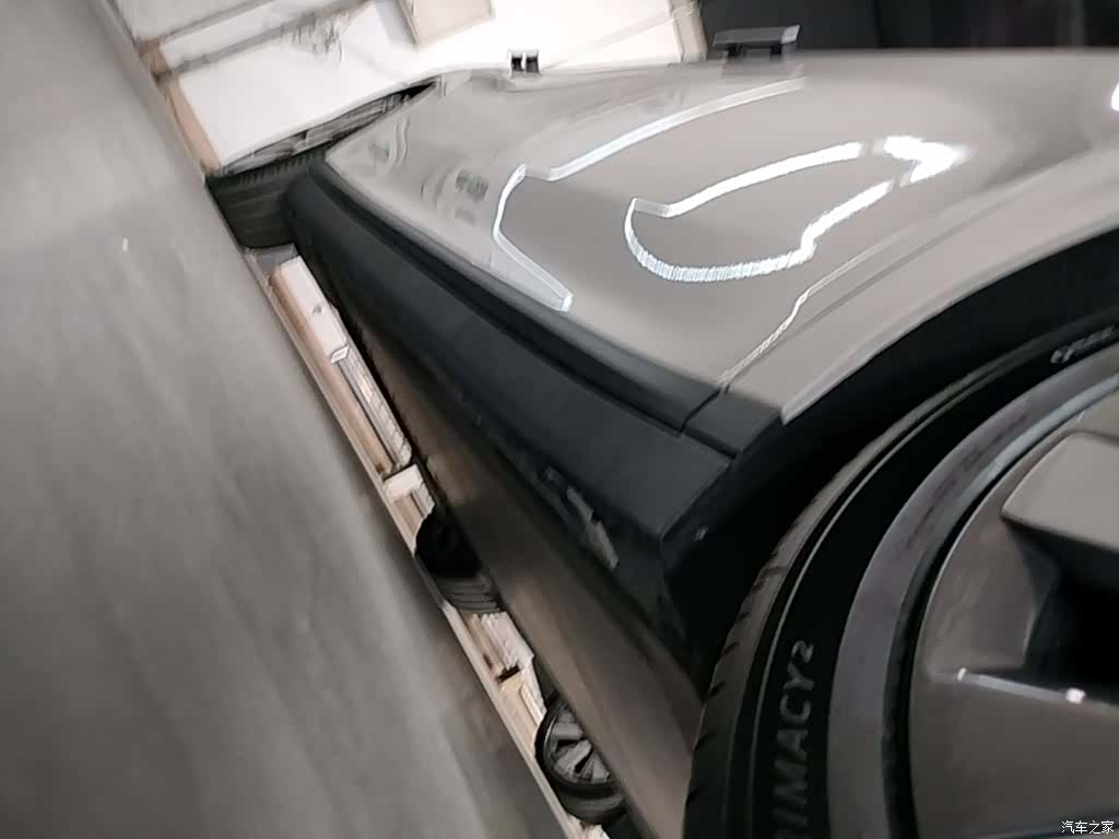 Li Auto i8, 2025 21