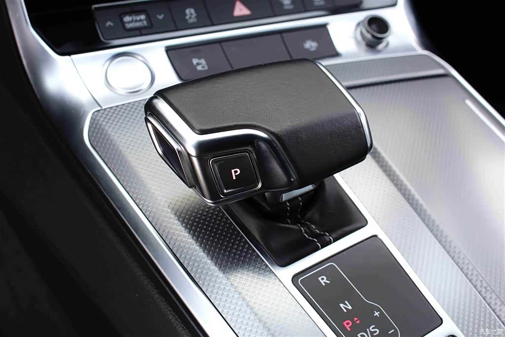 Audi A6L, 2020 7