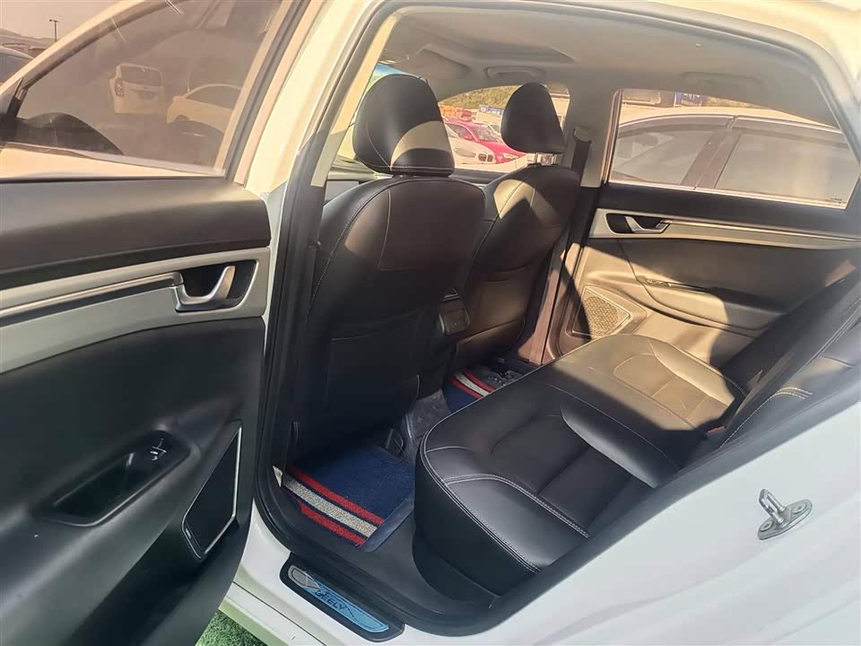 Geely Emgrand GL Geely Emgrand GL