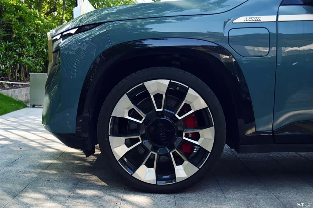 BMW XM, 2024 все фото