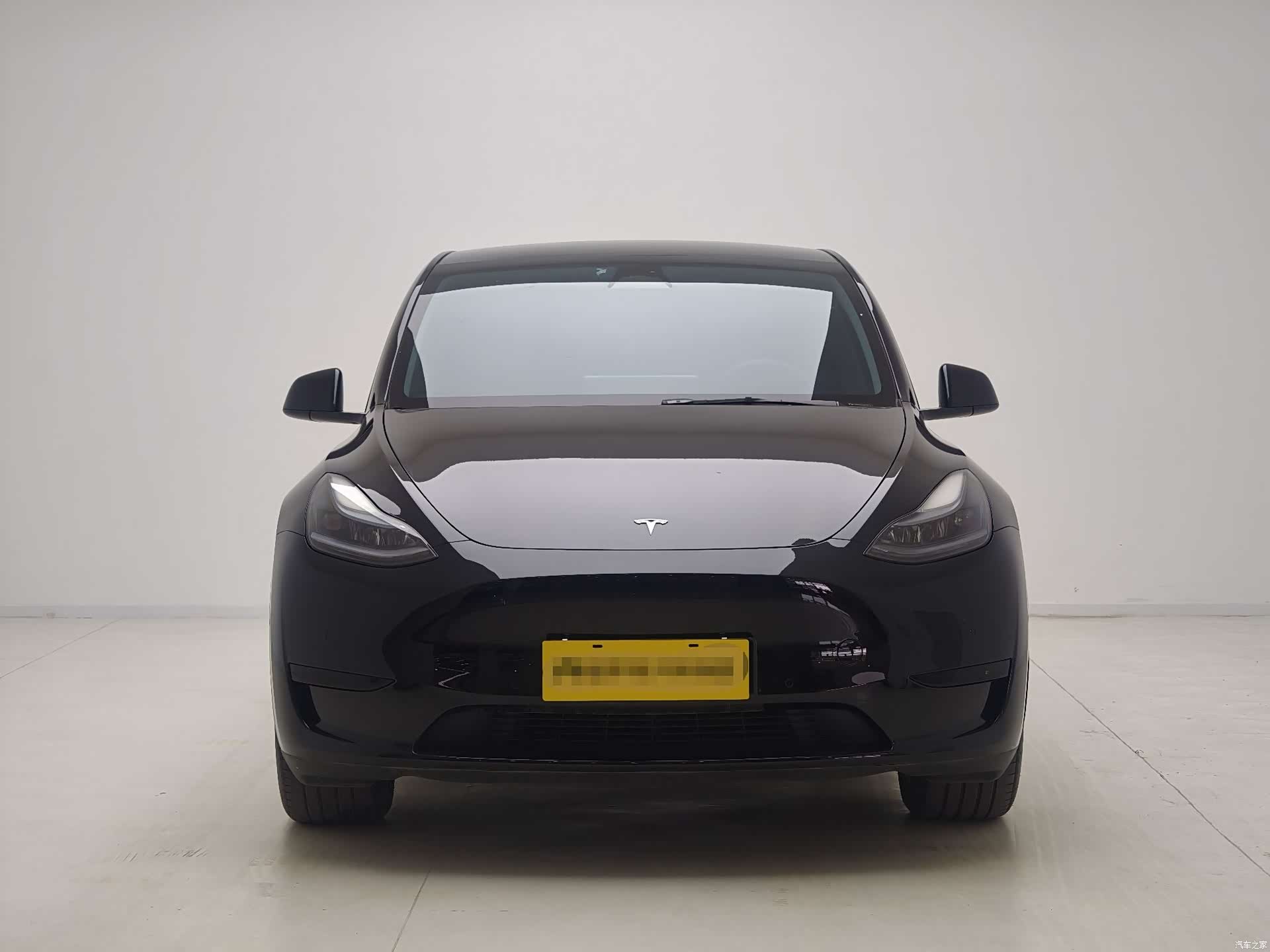 Tesla Model Y, 2023 2