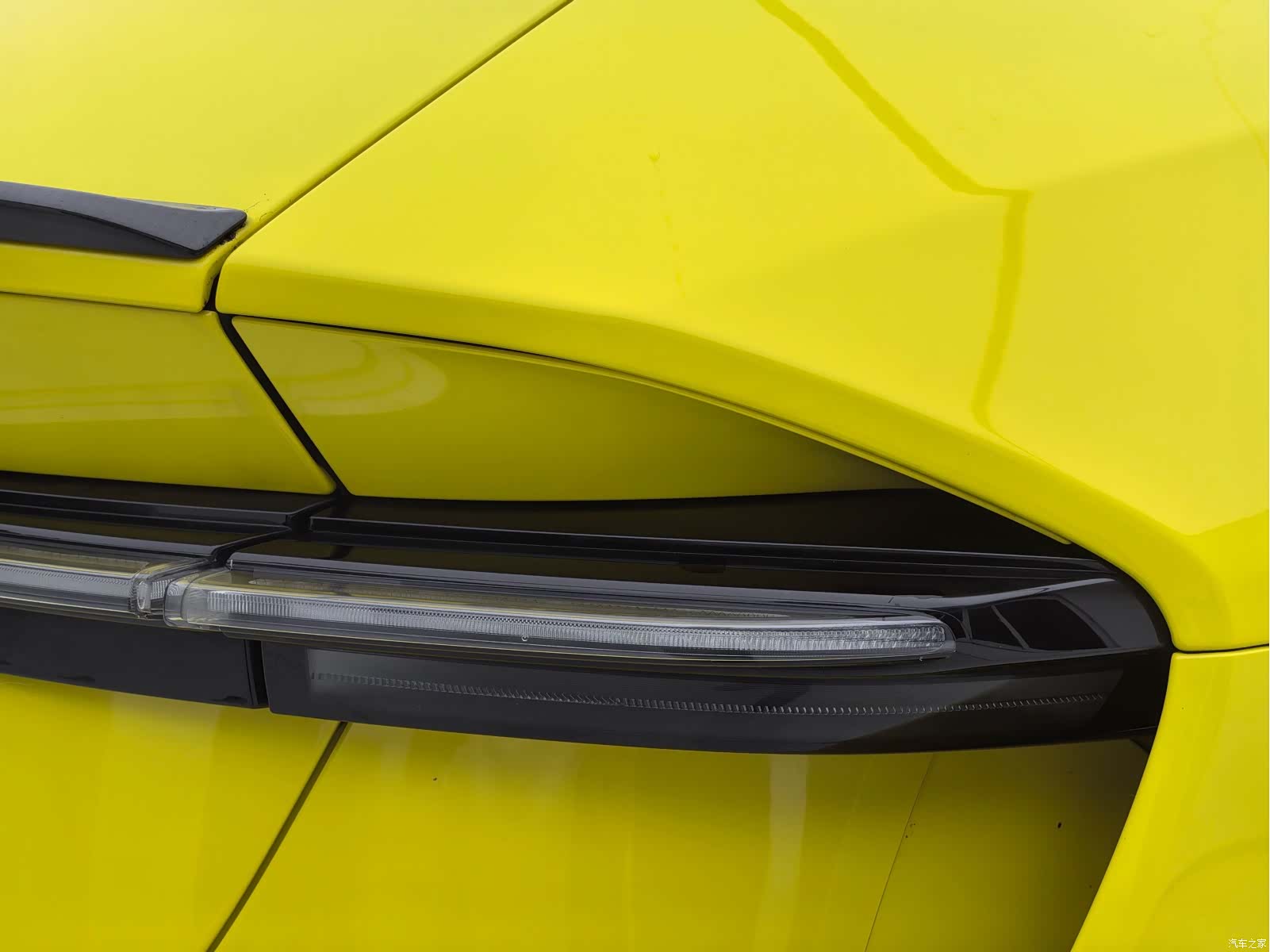 Lotus ELETRE, 2023 6