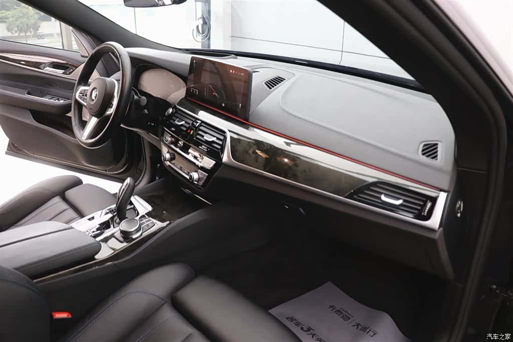 BMW 6 Series GT, 2024 22