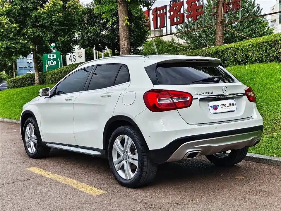 Mercedes-Benz GLA
