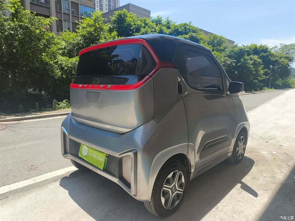 Wuling NanoEV, 2022 7