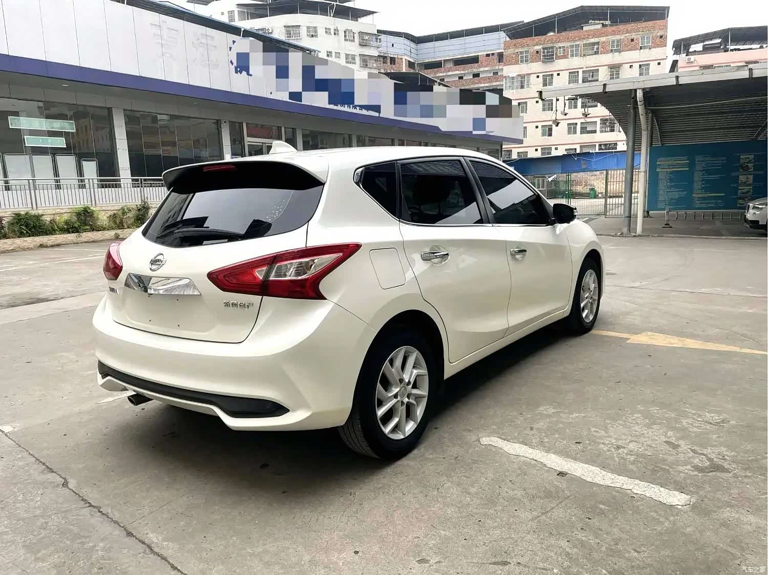 Nissan Tiida, 2022 4