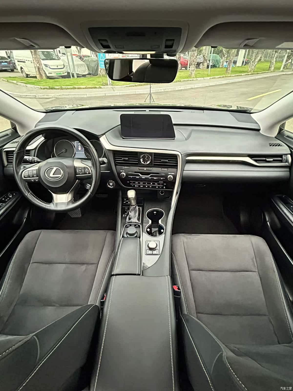 Lexus RX, 2019 4