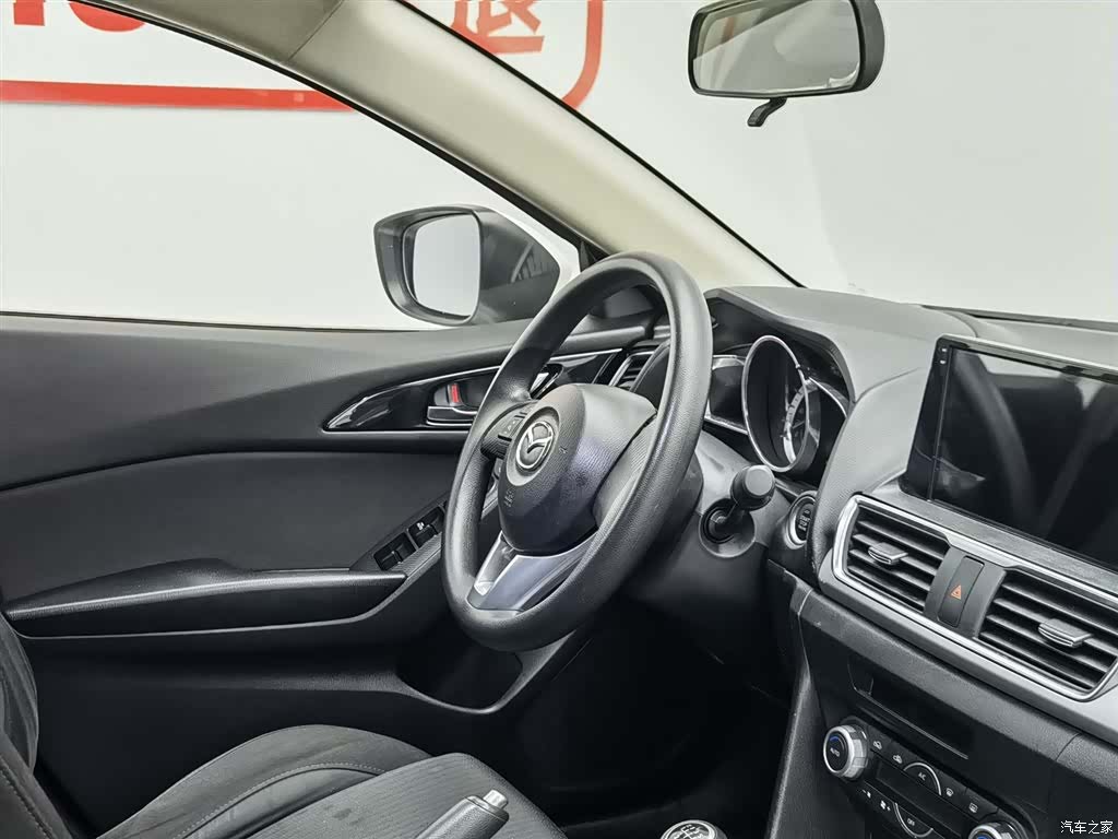 Mazda Mazda3, 2017 22
