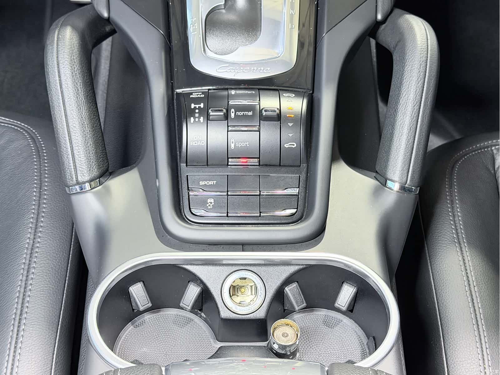 Porsche Cayenne, 2013 15