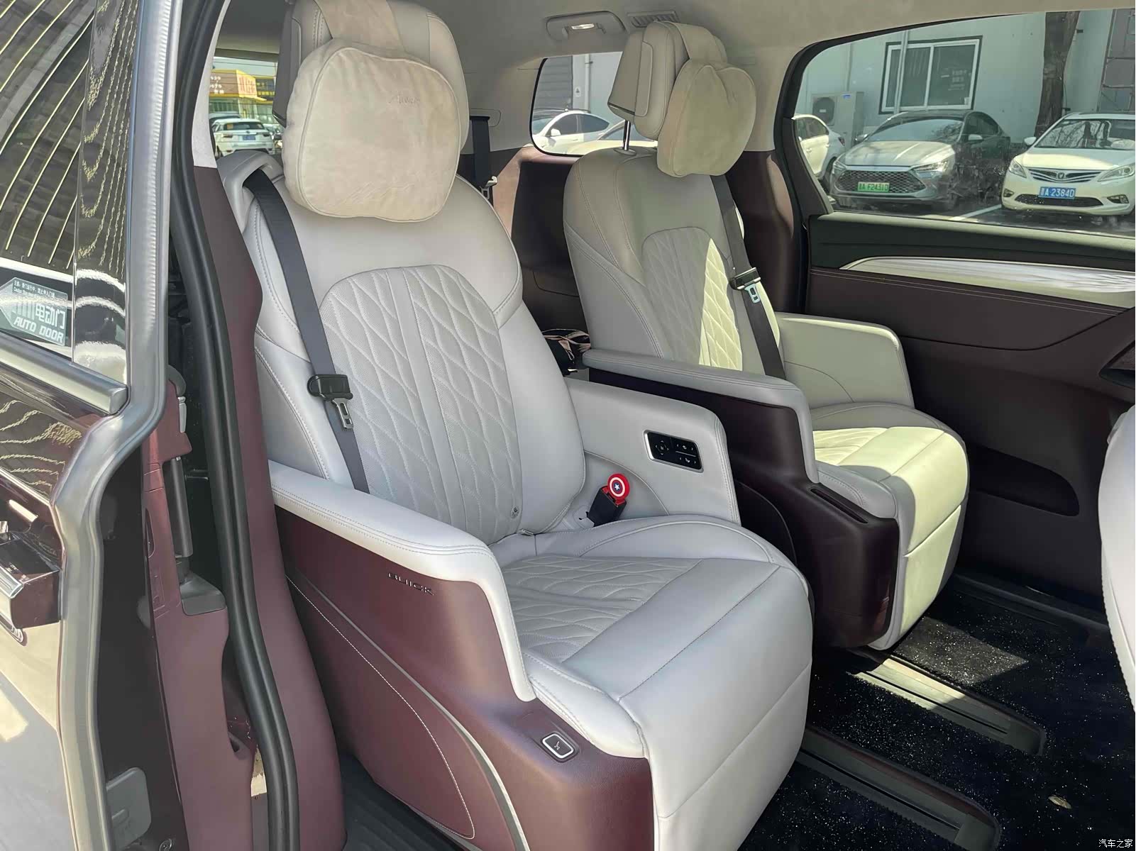 Buick GL8, 2021 15