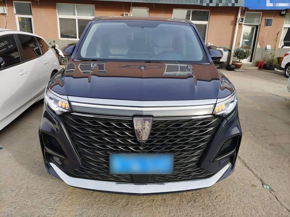 Roewe iMAX8