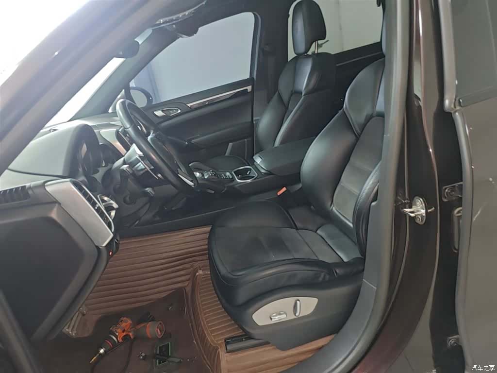 Porsche Cayenne, 2017 15