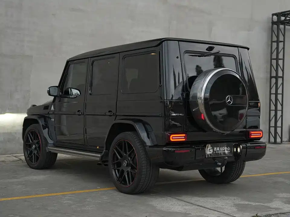 Mercedes-Benz G-class