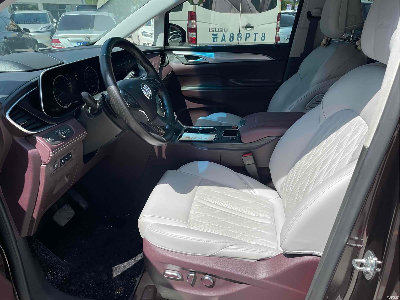 Buick GL8, 2021 4