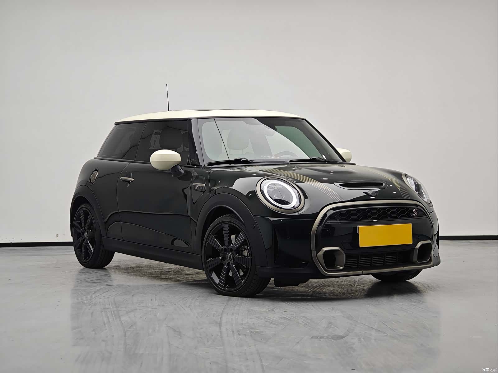 Mini Cooper, 2022 3