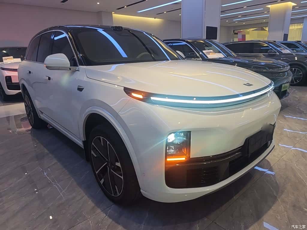 Li Auto L8, 2025 4