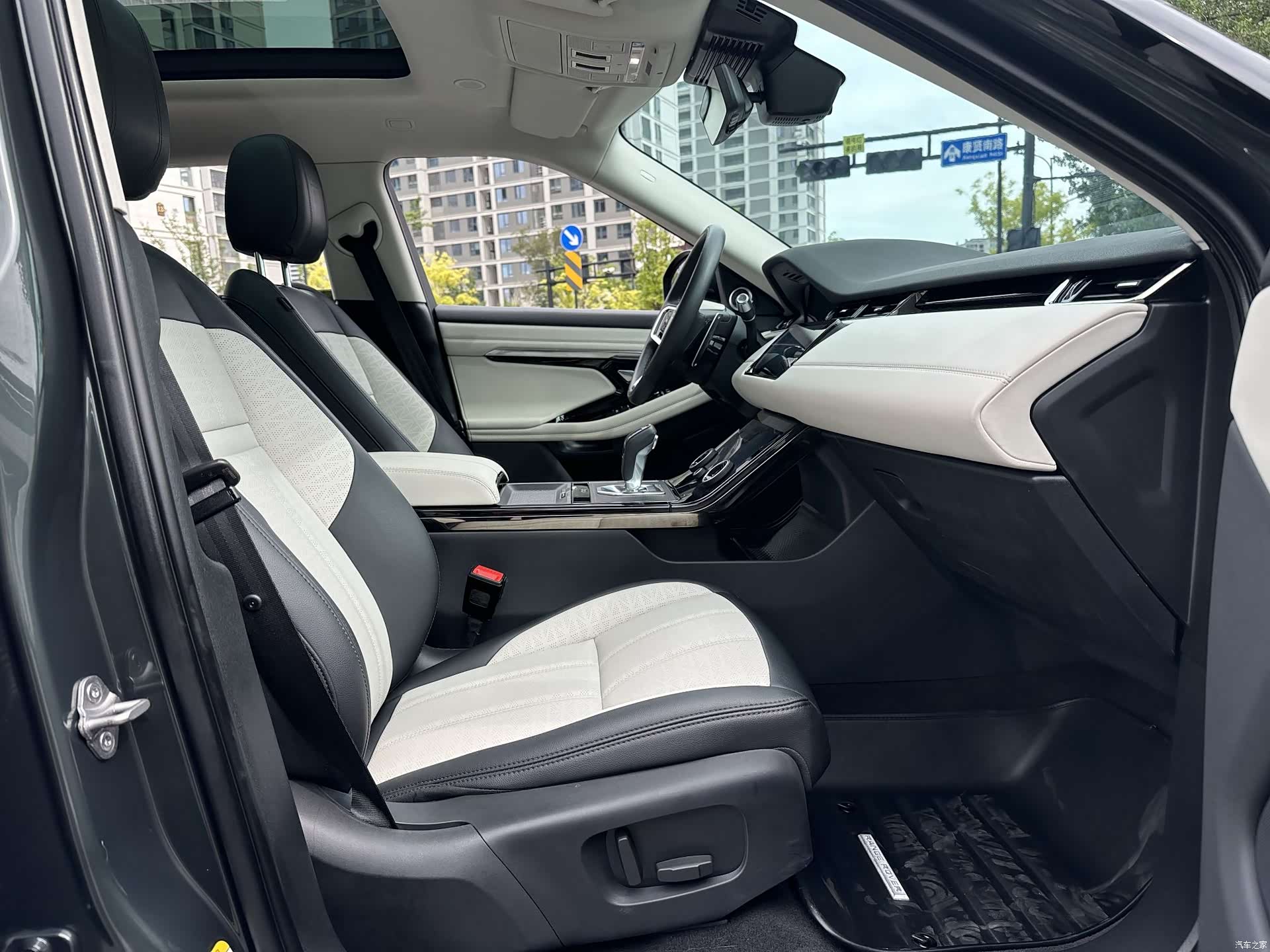 Land Rover Range Rover, 2022 11
