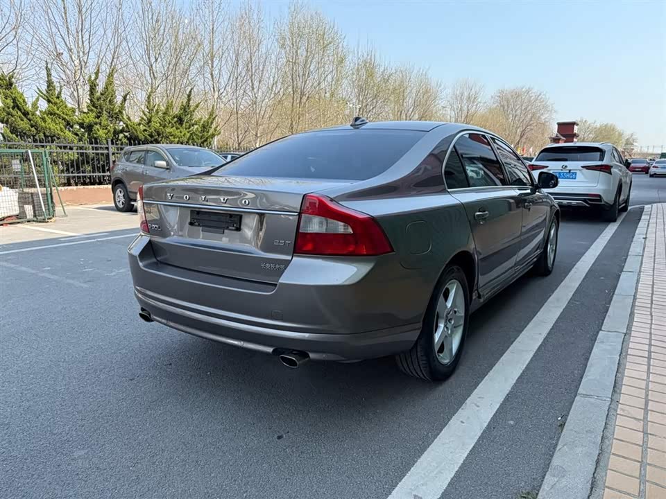 Volvo S80L
