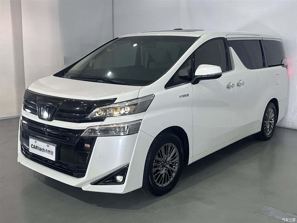 Toyota Vellfire, 2023 3