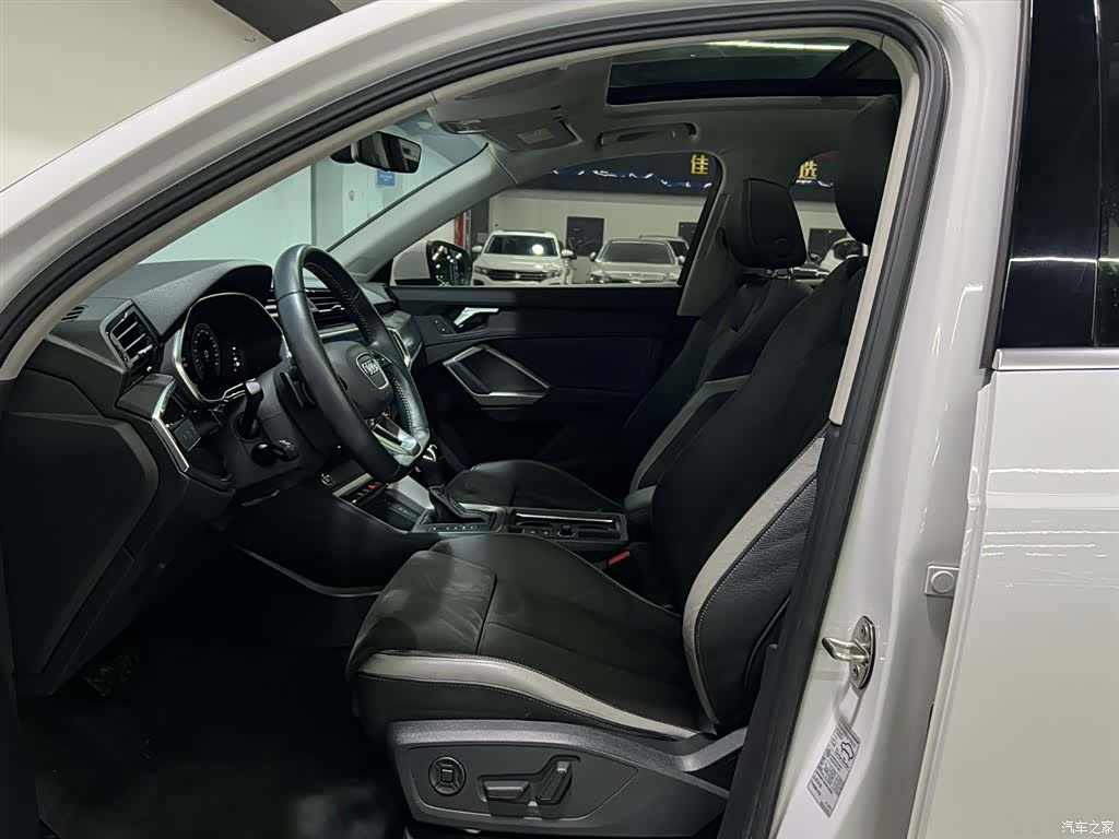 Audi Q3, 2022 9