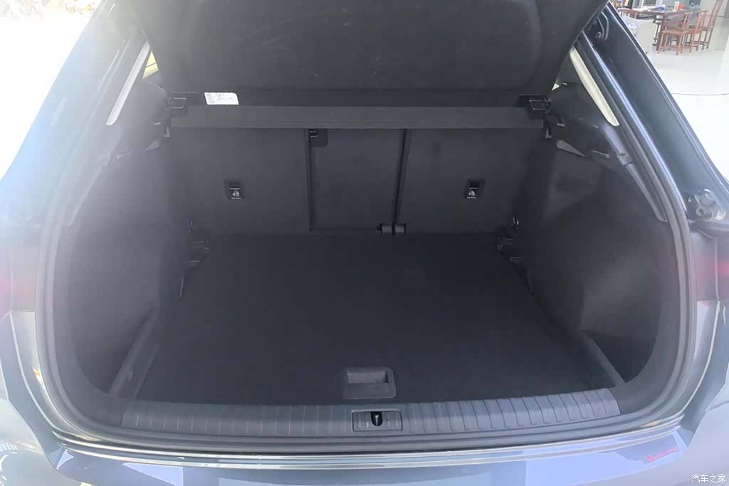 Audi Q3, 2022 4