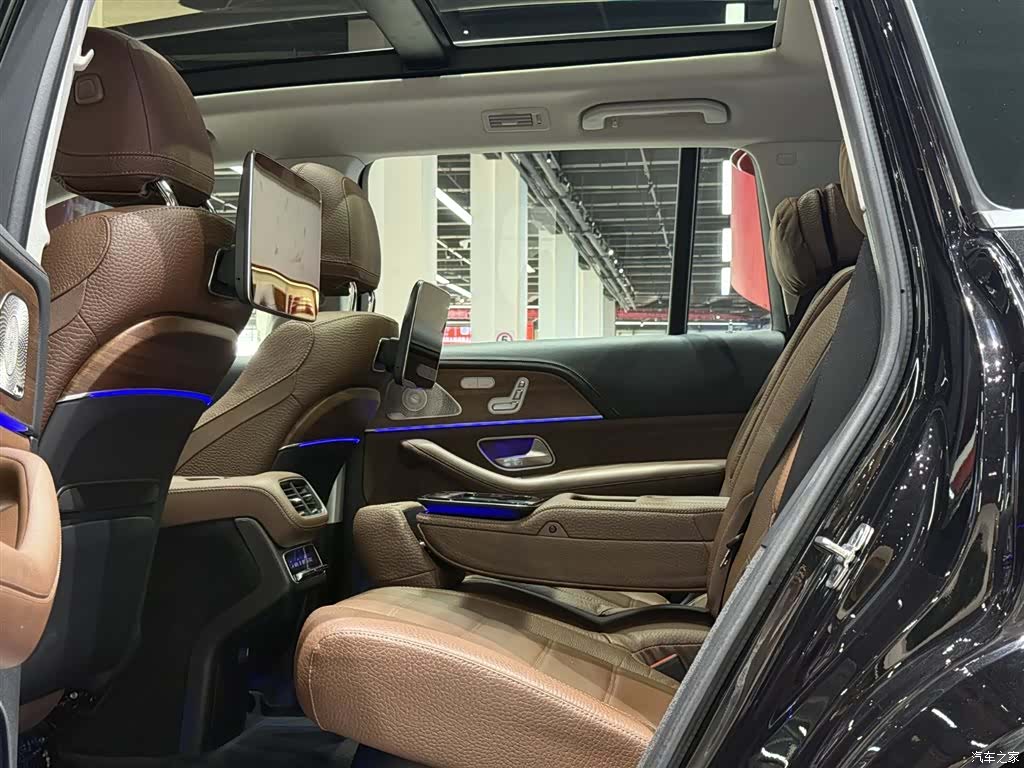 Mercedes-Benz GLS, 2024 6