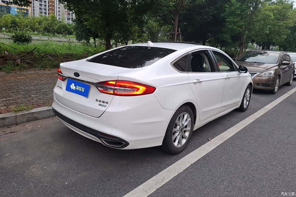Ford Mondeo, 2017 3