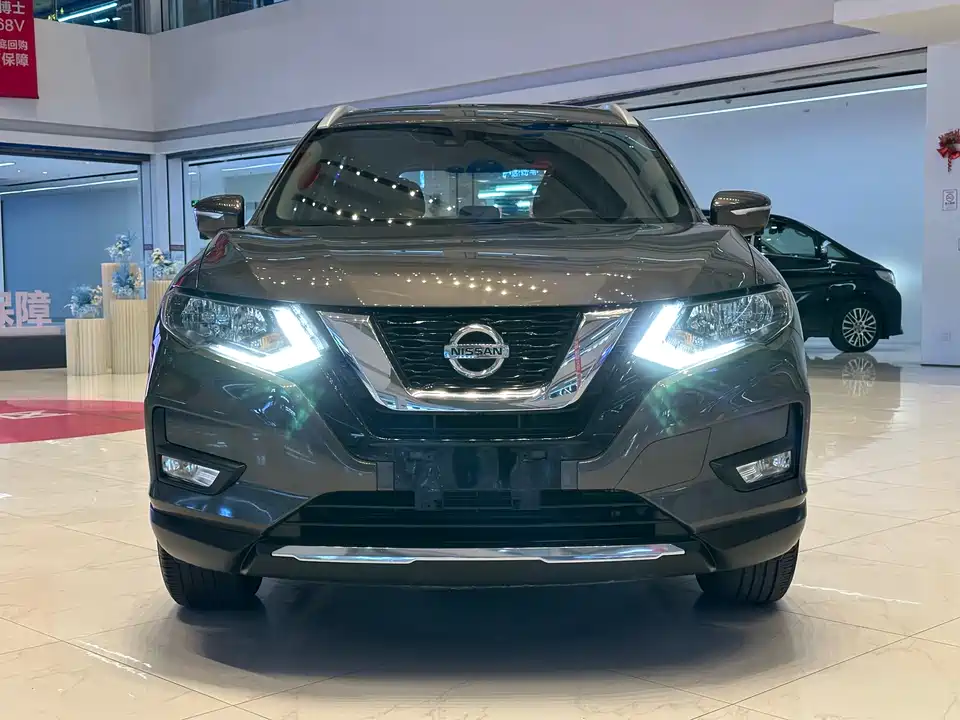 Nissan Qijun