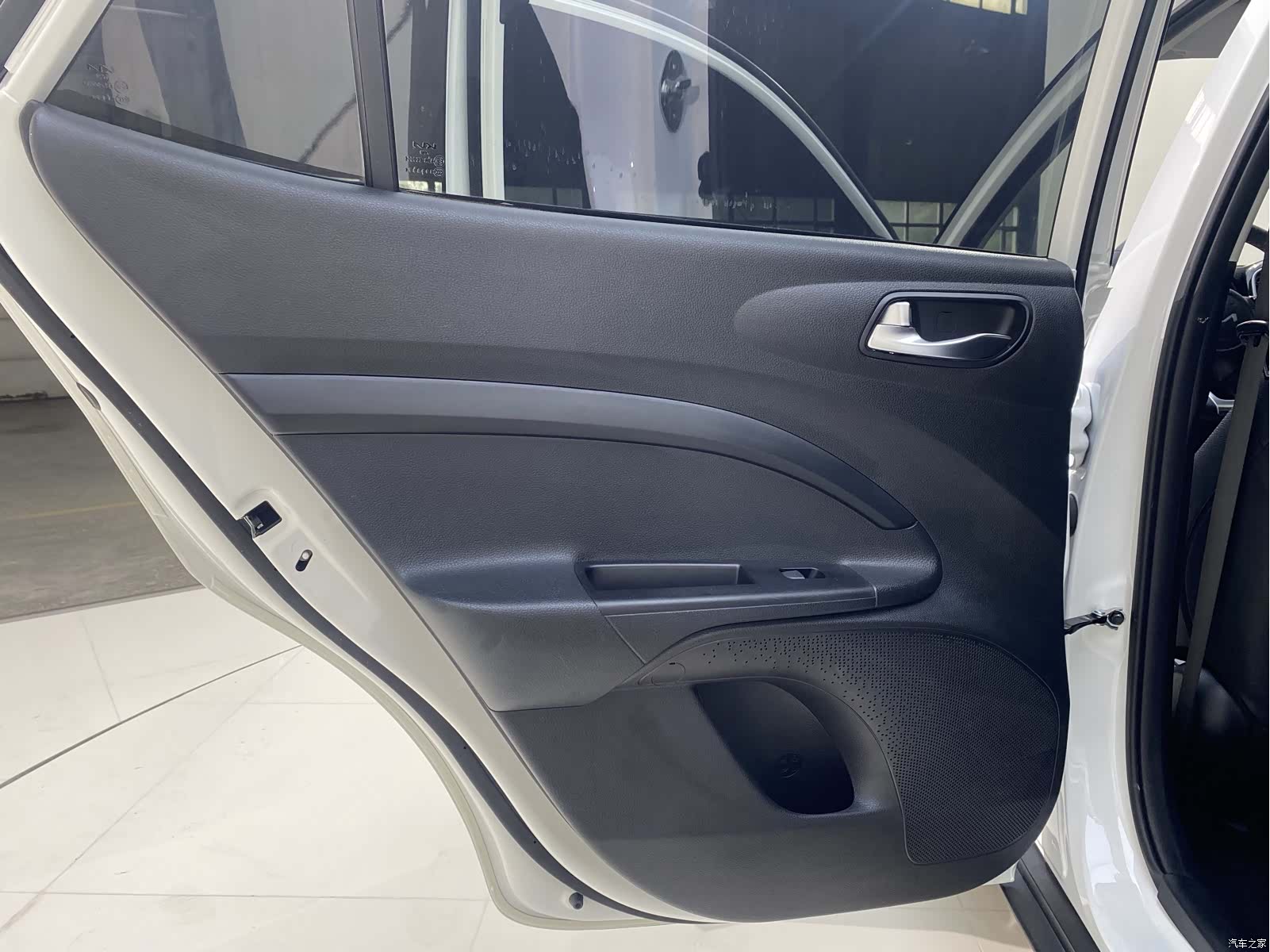 Kia KX1, 2023 16