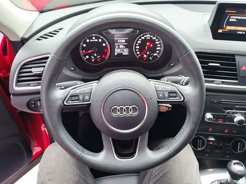 Audi Q3, 2018 11