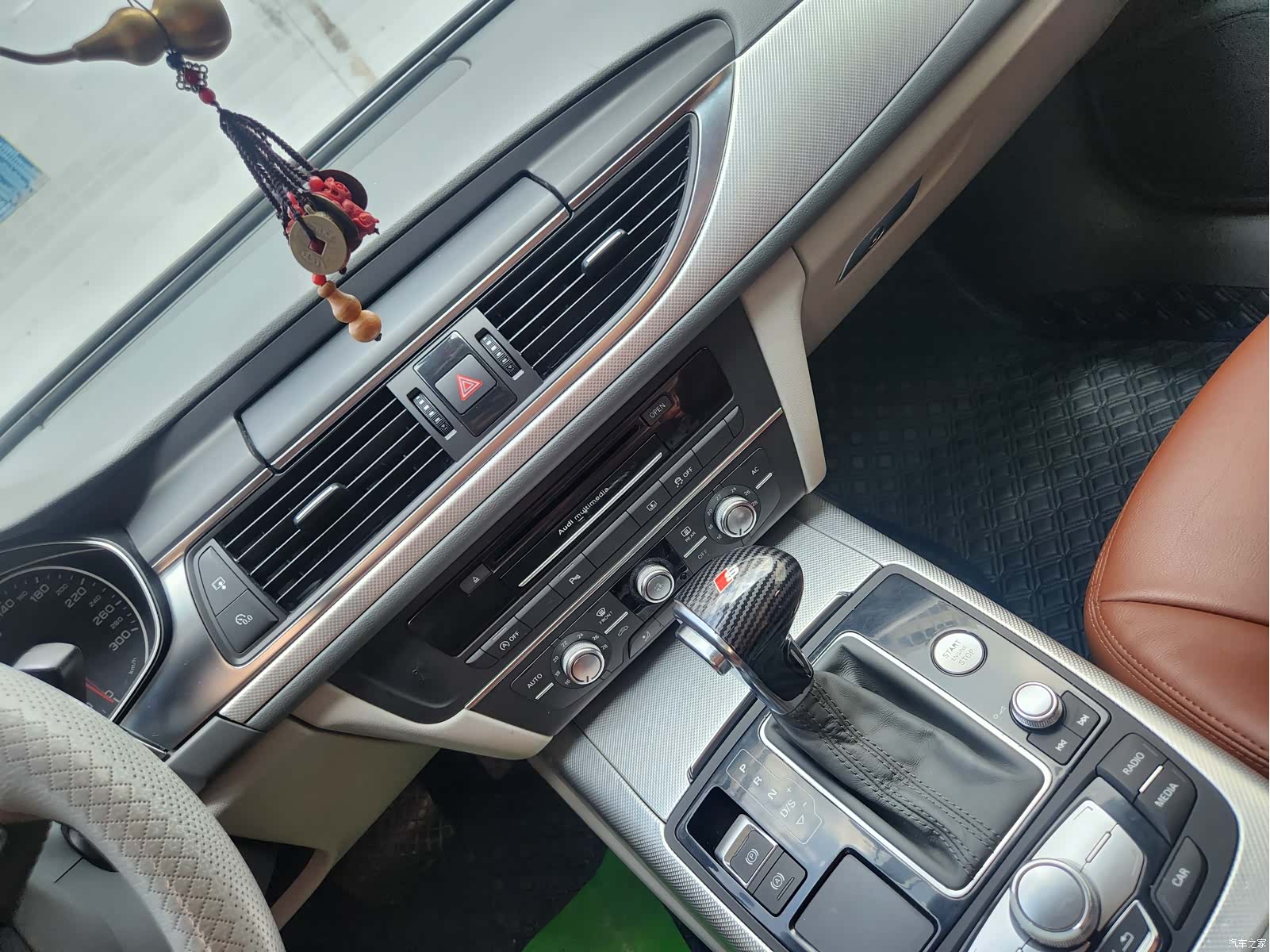 Audi A6L, 2013 8