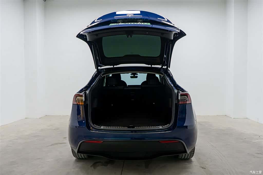 Tesla Model Y, 2022 9