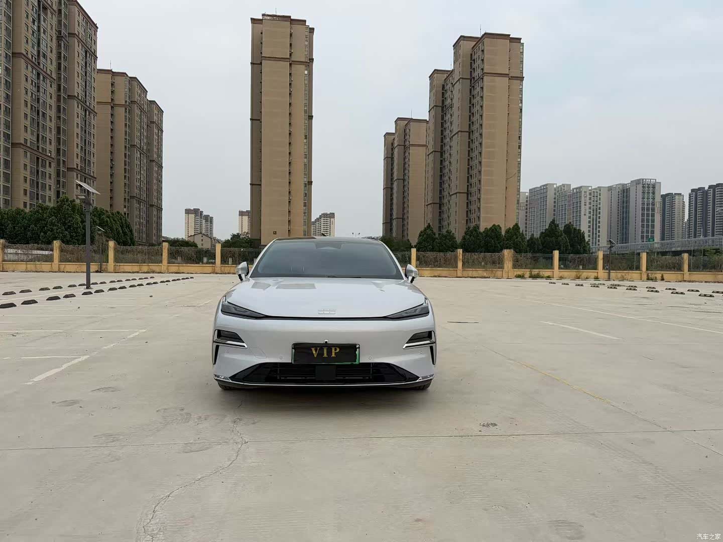 Geely 8, 2025 2