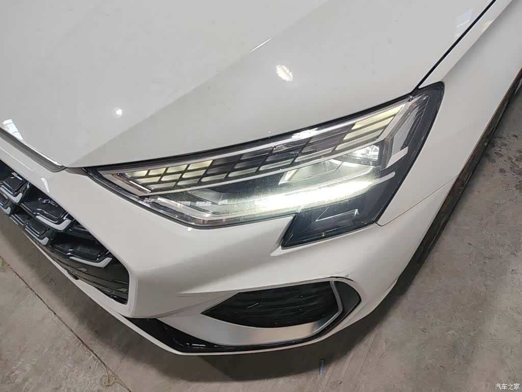 Audi Flying Spur, 2026 18
