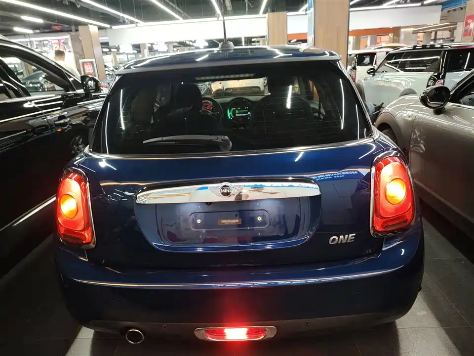 MINI MINI
